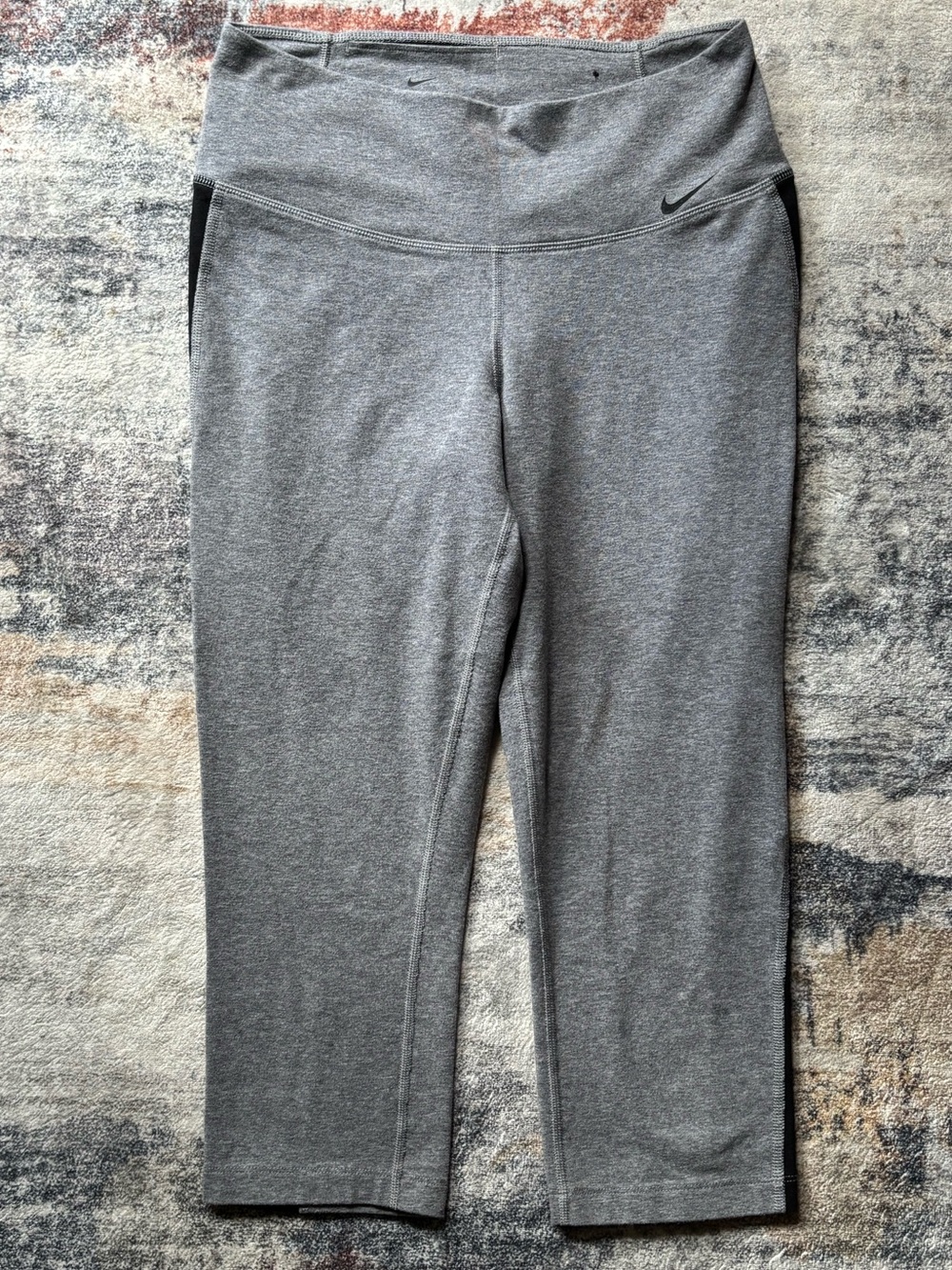 Womens Nike Dri-Fit Training Capri Pant 802961 091 Gray Black Tight Fit Size S